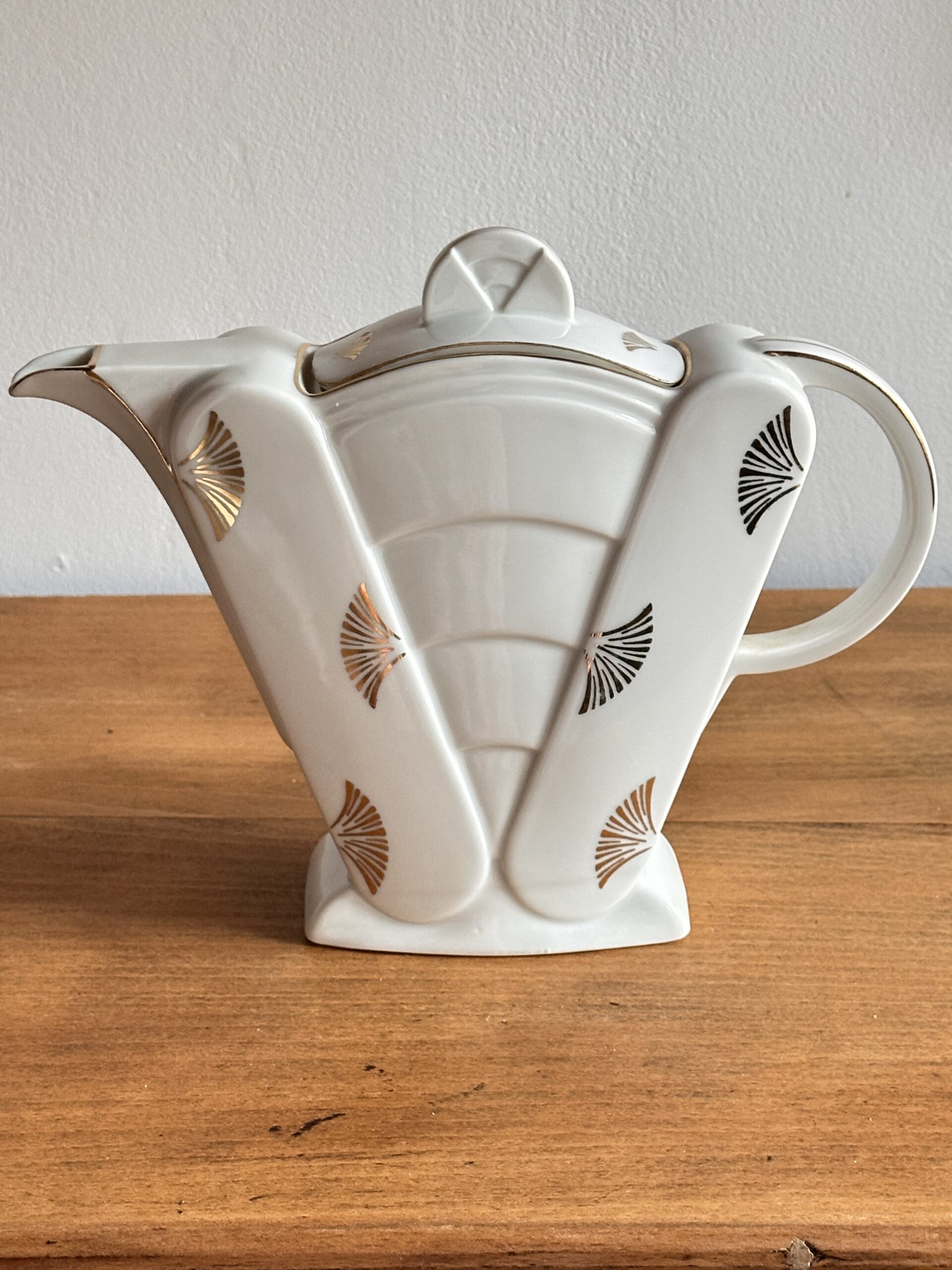 théière art deco slovaque